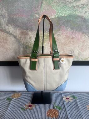 Vintage Coach Soho Daisy Tote 2003